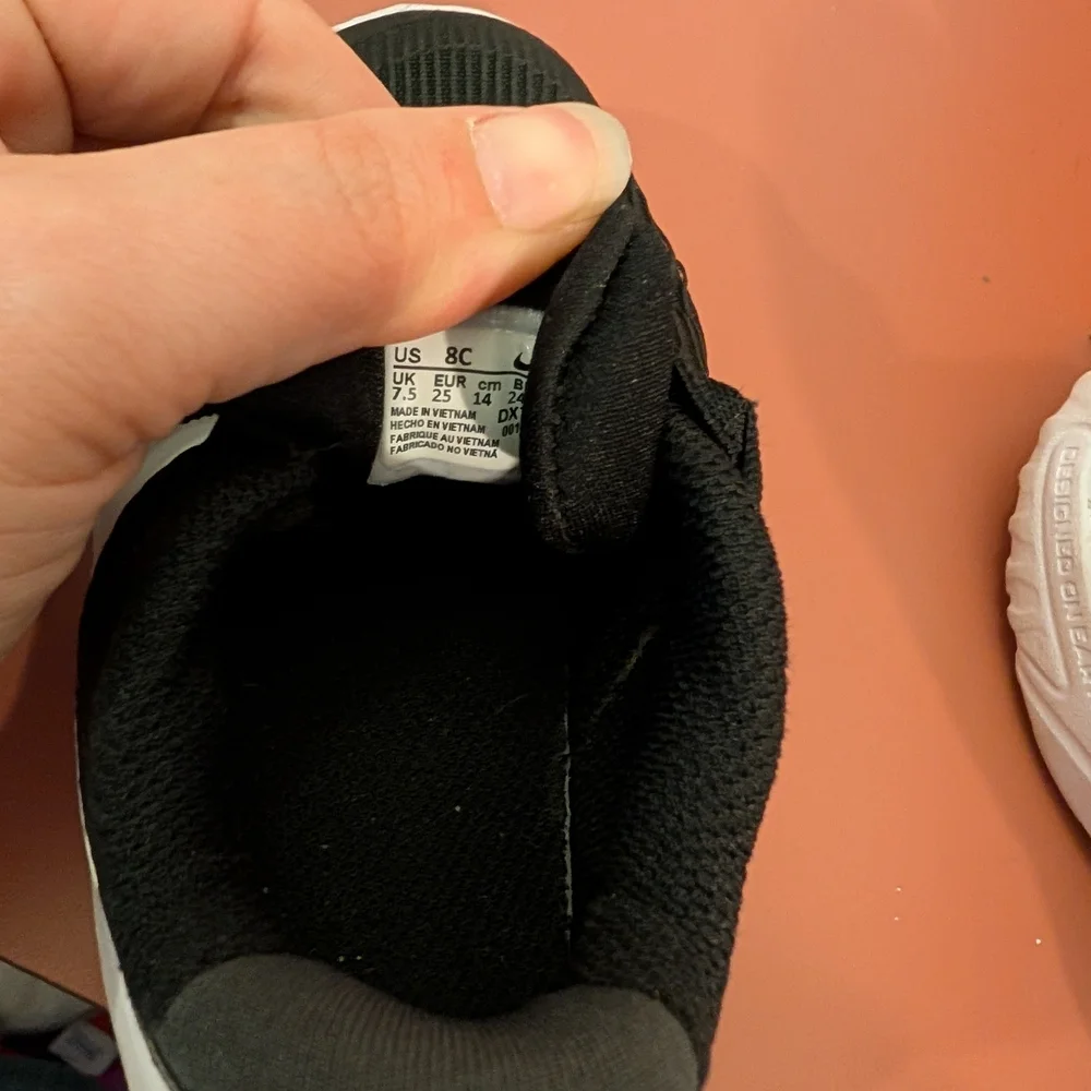 Nike Star Runner 4 NN (TD) in Size 8C Black/White (Toddler Boy)